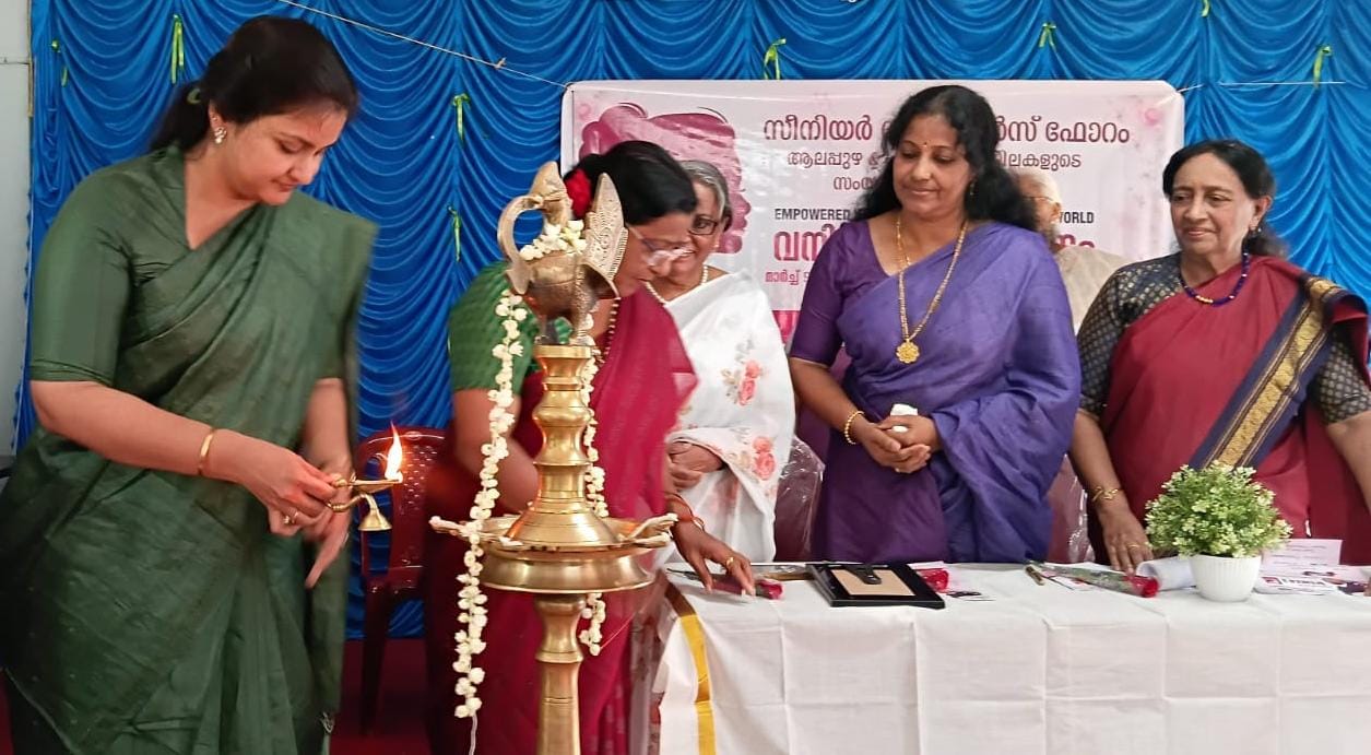 അൻപതു കഴിഞ്ഞവർ വാർഷിക മാമോഗ്രാം ടെസ്റ്റും സെർവിക്കൽ ക്യാൻസർ ടെസ്റ്റും നടത്തുന്നത് ഉത്തമം.  - ഡോ. ലക്ഷ്മി പിള്ള